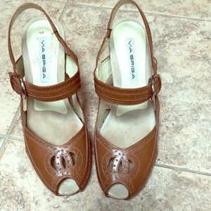 Good condition cute sandals